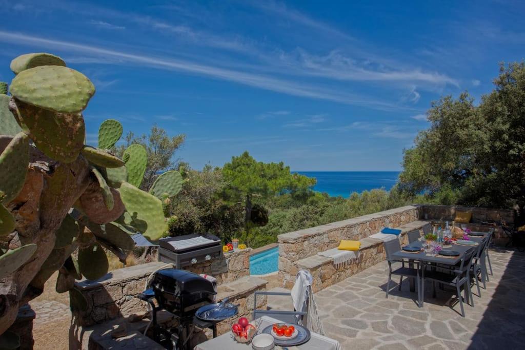 Villa bodri, maison en pierre avec vue mer et piscine chauffée LʼÎle-Rousse Exterior foto